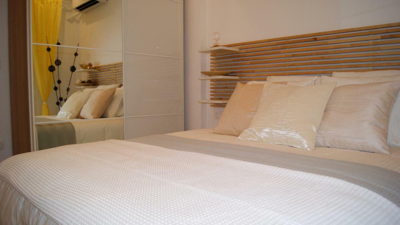 Brand New Luxury Apartment Солун Екстериор снимка