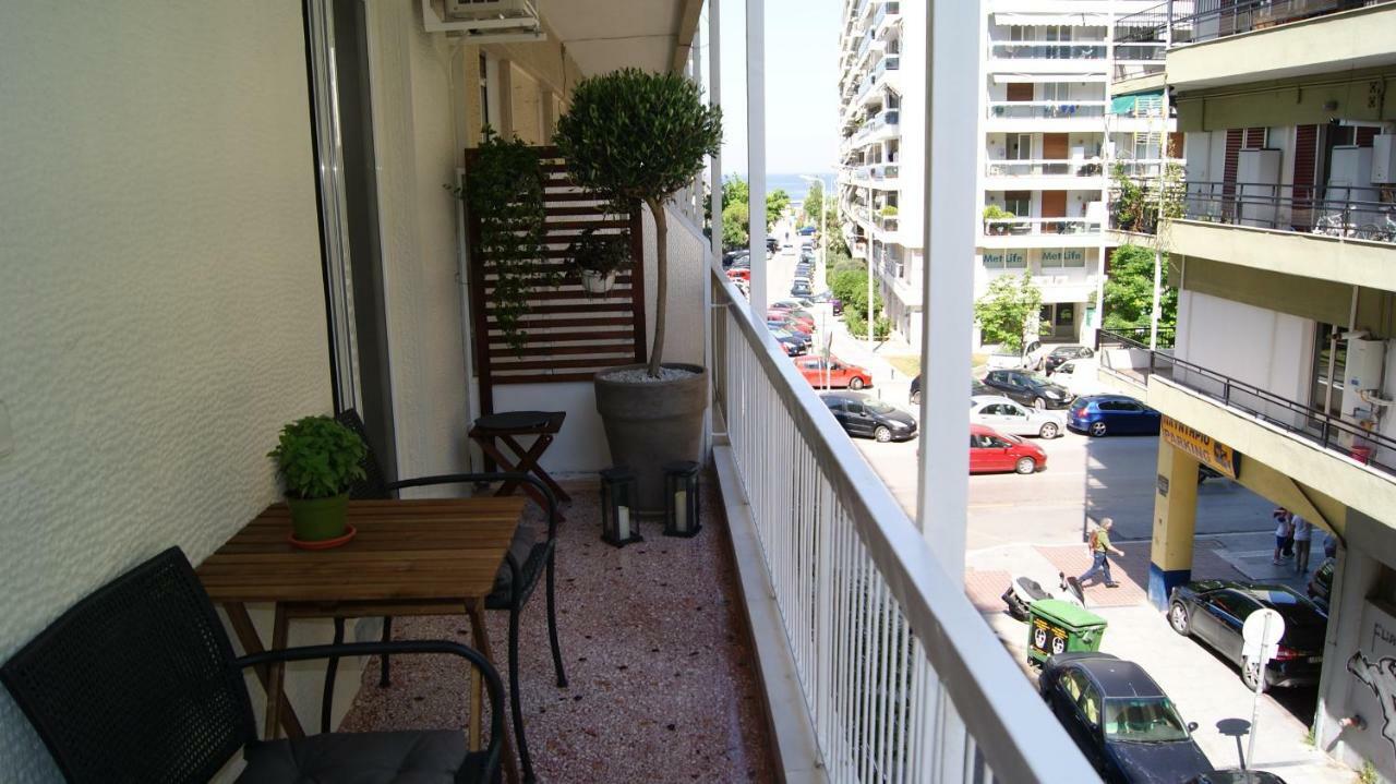Brand New Luxury Apartment Солун Екстериор снимка
